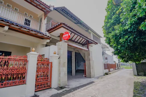 OYO 90210 Kenangan Hotel Grogol Petamburan Jakarta Barat